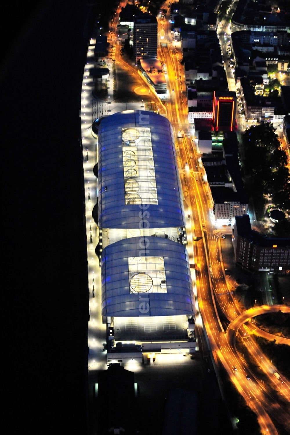 Aerial image at night Ludwigshafen am Rhein - Night lighting building of the shopping center Rhein-Galerie in Ludwigshafen am Rhein in the state Rhineland-Palatinate, Germany