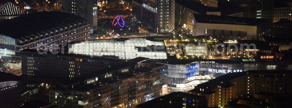 Aerial image at night Frankfurt am Main - Night lighting building of the shopping center Skyline Plaza on Europa - Allee in the district Gallus in Frankfurt in the state Hesse, Germany