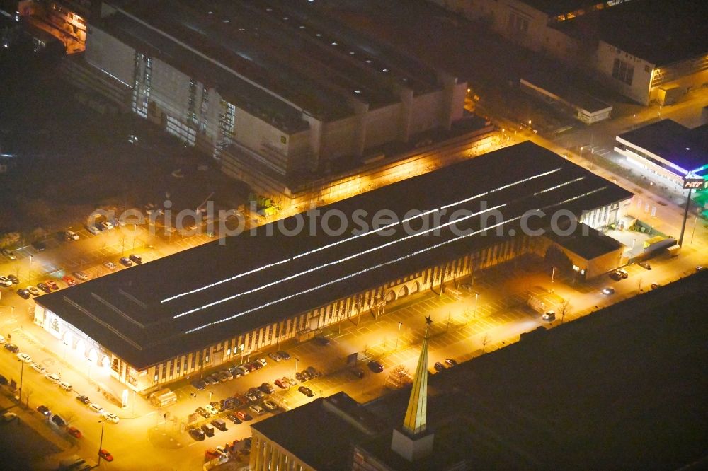 Leipzig at night from above - Night lighting Building of the shopping center Str. of 18. Oktober corner Szendreistrasse in the district Zentrum-Suedost in Leipzig in the state Saxony, Germany