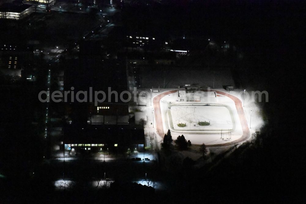 Aerial image at night Potsdam - Night view ensemble of sports grounds Luftschiffhafen Potsdam Olympischer Weg in the district Westliche Vorstadt in Potsdam in the state Brandenburg