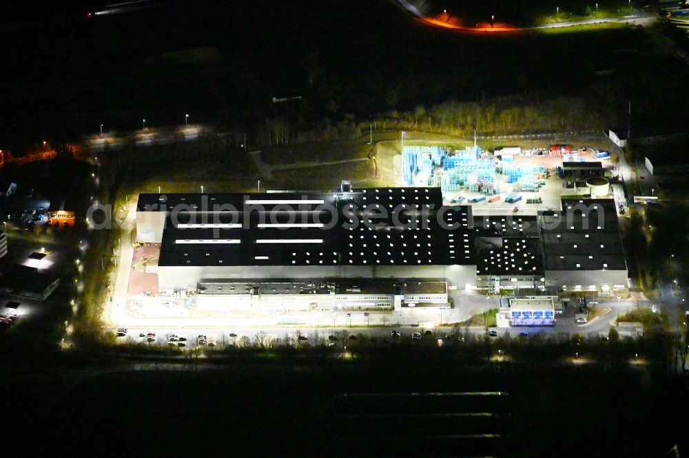 Deubachshof at night from above - Night lighting buildings and production halls on the vehicle construction site BMW Fahrzeugtechnik GmbH on street Stedtfelder Strasse in Deubachshof in the state Thuringia, Germany