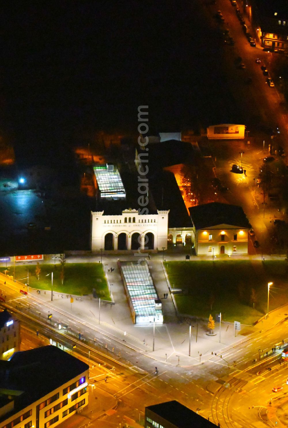 Leipzig at night from the bird perspective: Night lighting facade of the monument Saechsisch-Bayerischer Bahnhof on place Bayrischer Platz in the district Zentrum-Suedost in Leipzig in the state Saxony, Germany