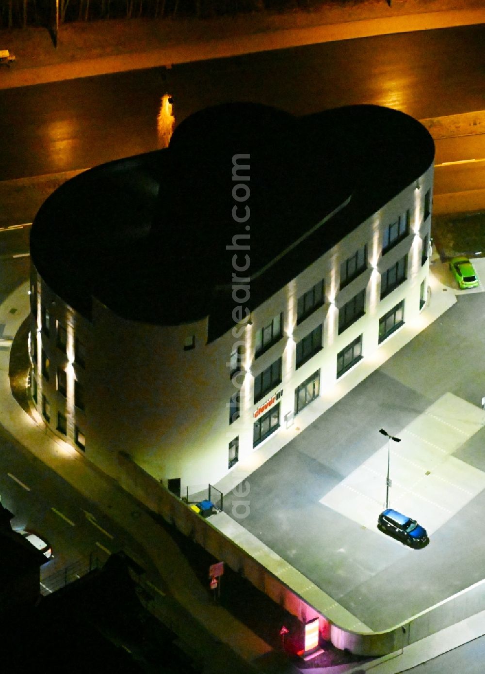 Aerial photograph at night Gotha - Night lighting leisure Centre - Amusement Park clever fit on street Stielerstrasse in Gotha in the state Thuringia, Germany