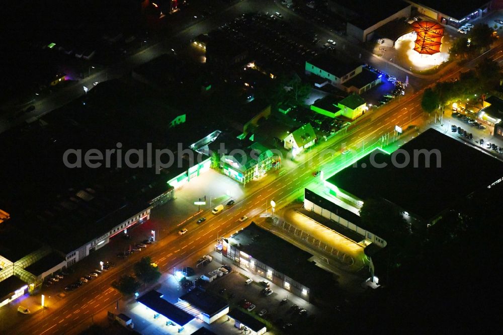 Aerial image at night Osnabrück - Night lighting Leisure Centre - Amusement Park Flippothek on Pagenstrecherstrasse in Osnabrueck in the state Lower Saxony, Germany