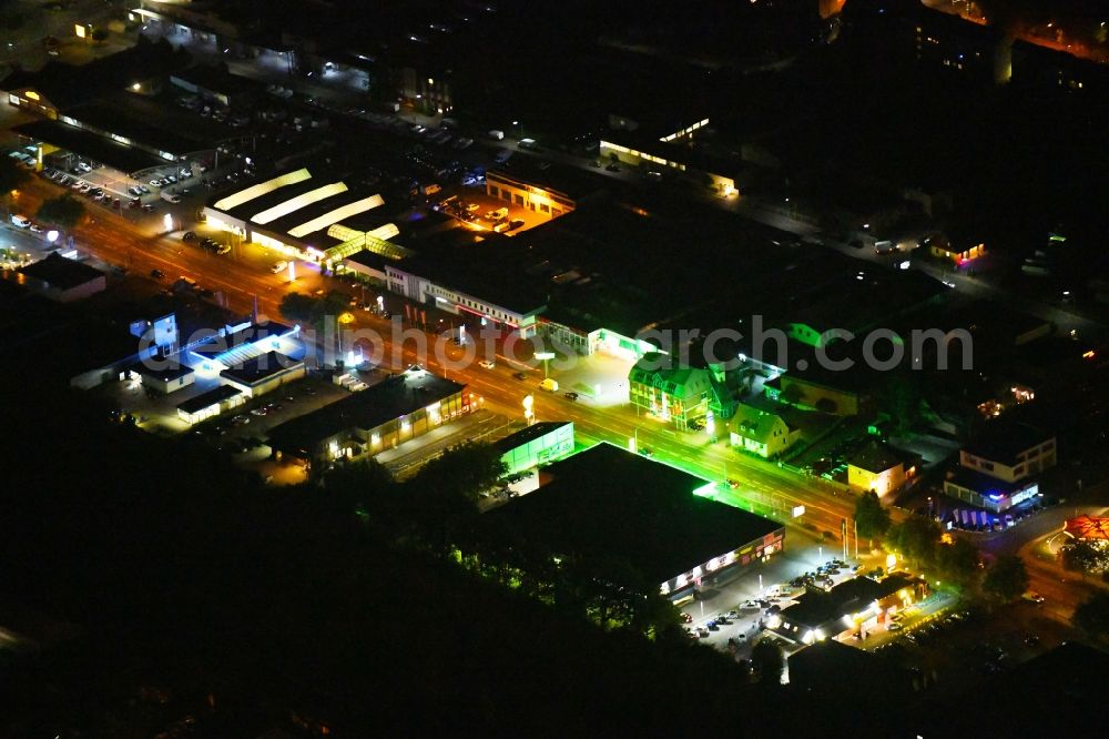 Aerial photograph at night Osnabrück - Night lighting Leisure Centre - Amusement Park Flippothek on Pagenstrecherstrasse in Osnabrueck in the state Lower Saxony, Germany