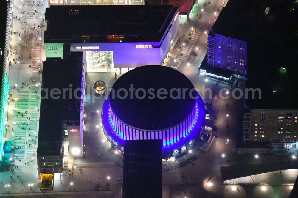 Dresden at night from the bird perspective: Night lighting Night lights and lighting building of the cinema - Rundkino Dresden on Prager Strasse - Ferdinandplatz in the district Altstadt in Dresden in the federal state Saxony, Germany