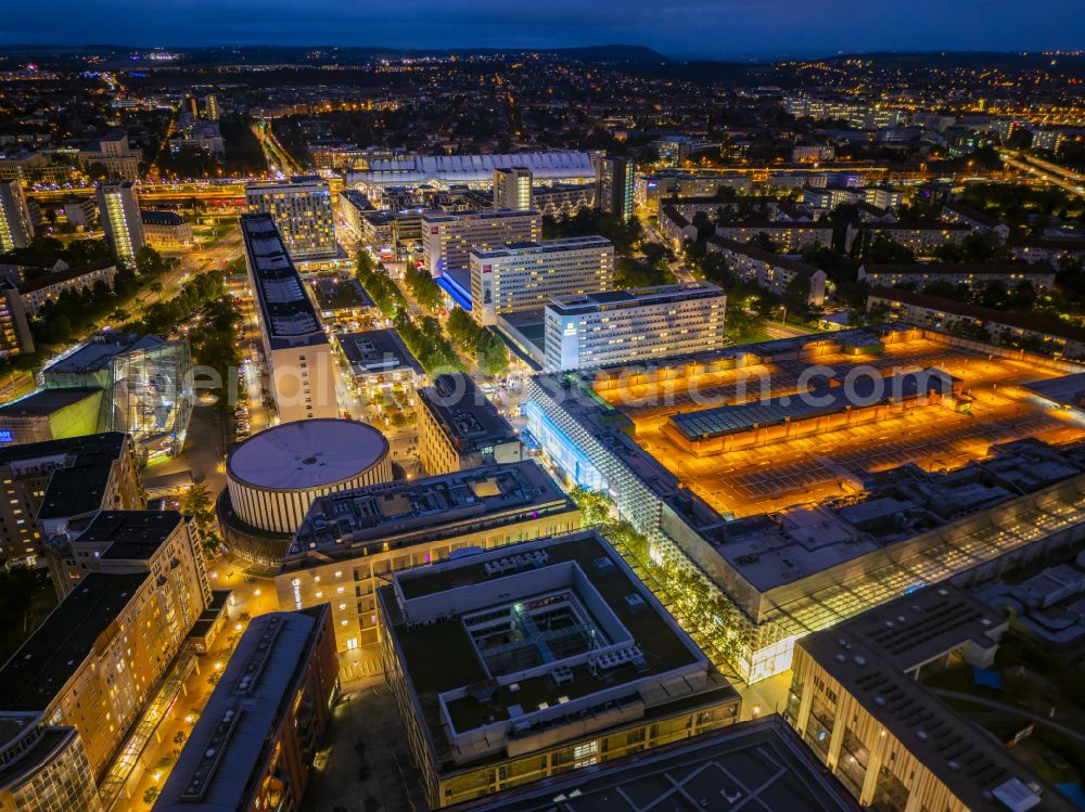 Aerial photograph at night Dresden - Night lights and lighting building of the cinema - Rundkino Dresden on Prager Strasse - Ferdinandplatz in the district Altstadt in Dresden in the federal state Saxony, Germany