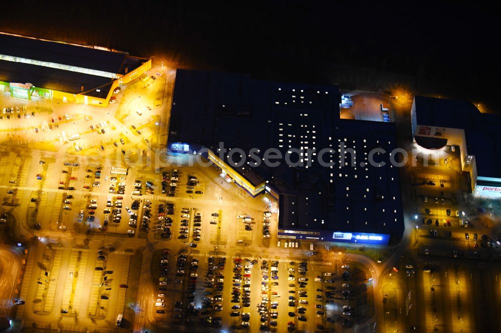 Braunschweig at night from above - Night lighting Building of the store - furniture market IKEA Deutschland GmbH & Co. KG in Braunschweig in the state Lower Saxony