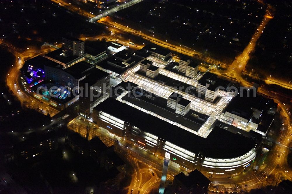 Aerial photograph at night Frankfurt am Main - Night view Building the shopping center Nordwest Zentrum in Frankfurt in the state Hesse