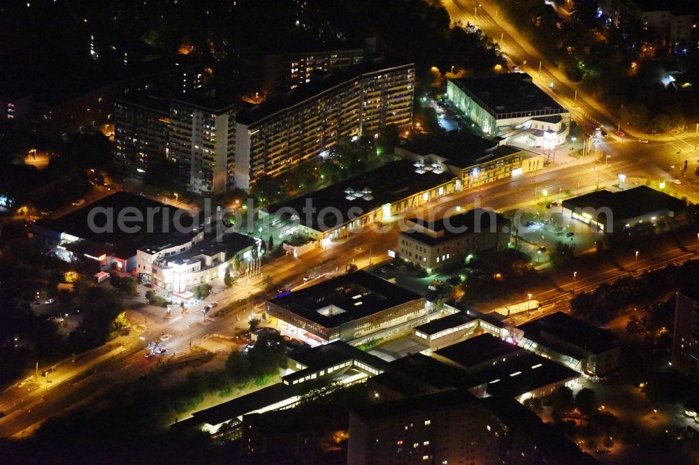 Berlin at night from the bird perspective: Night view building of the shopping center Spree - Center Hellersdorf in Berlin