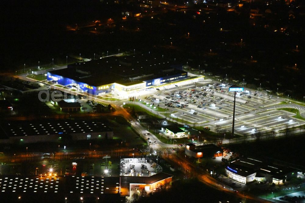 Magdeburg at night from above - Night lighting building of the store - furniture market IKEA Magdeburg on Ebendorfer Chaussee in the district Kannenstieg in Magdeburg in the state Saxony-Anhalt, Germany