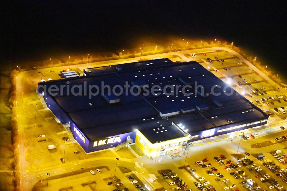 Aerial image at night Erfurt - Night lighting Building of the store - furniture market IKEA Moebel & Einrichtungshaus Erfurt in the district Schmira in Erfurt in the state Thuringia, Germany