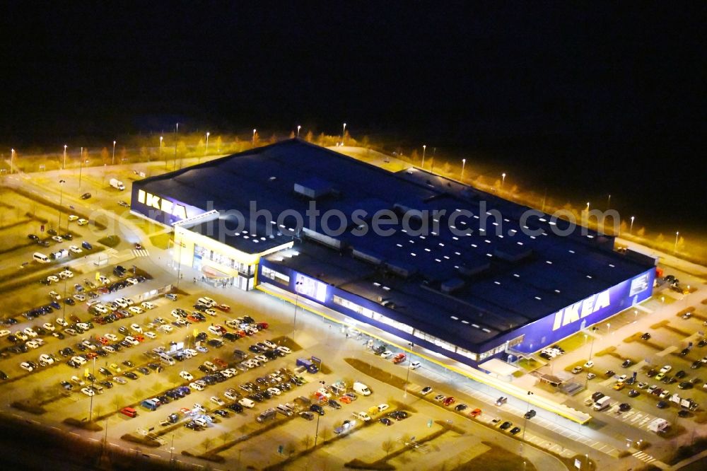 Aerial image at night Erfurt - Night lighting Building of the store - furniture market IKEA Moebel & Einrichtungshaus Erfurt in the district Schmira in Erfurt in the state Thuringia, Germany