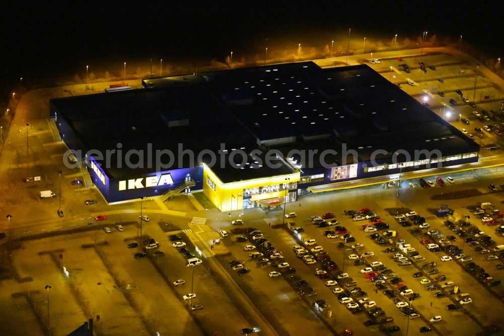 Aerial image at night Erfurt - Night lighting Building of the store - furniture market IKEA Moebel & Einrichtungshaus Erfurt in the district Schmira in Erfurt in the state Thuringia, Germany