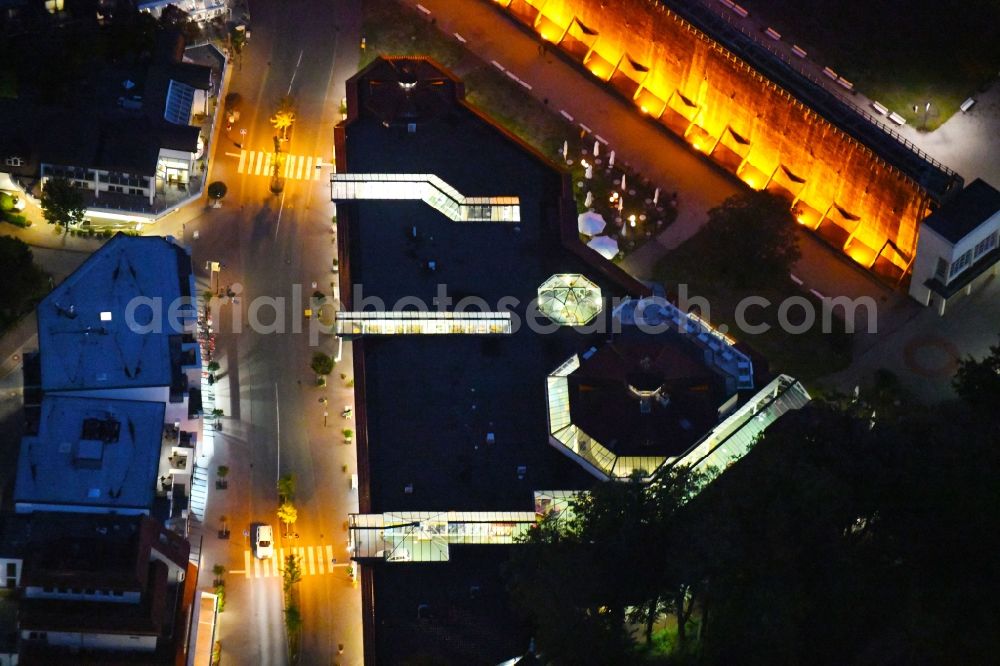 Aerial photograph at night Bad Rothenfelde - Night lighting Building of the restaurant Am alten Gradierwerk on Salinenstrasse in Bad Rothenfelde in the state Lower Saxony, Germany