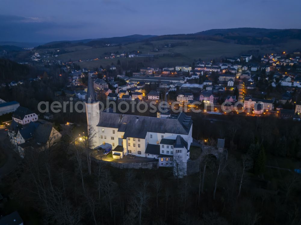 Aerial image at night Neuhausen/Erzgebirge - Night lighting castle and castle hotel Purschenstein in Neuhausen/Erzgebirge in the federal state of Saxony, Germany