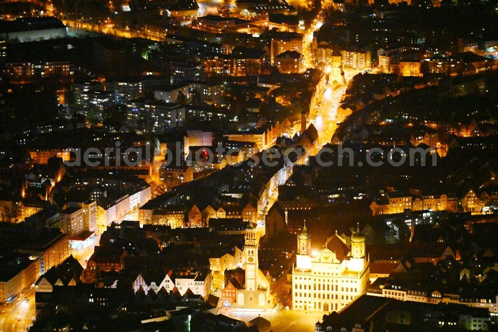 Augsburg at night from the bird perspective: Night lighting town Hall building of the city administration on Rathausplatz and tower Perlachturm and church St. Peter on Perlach in the district Altstadt in Augsburg in the state Bavaria, Germany