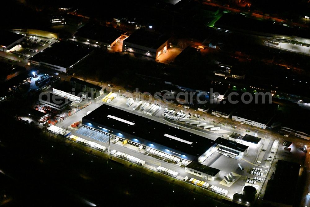 Aerial image at night Hamburg - Night lighting building complex and distribution center on the site Hermes Logistik-Center - ECE in the district Billbrook in Hamburg, Germany