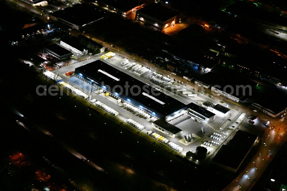 Hamburg at night from the bird perspective: Night lighting building complex and distribution center on the site Hermes Logistik-Center - ECE in the district Billbrook in Hamburg, Germany