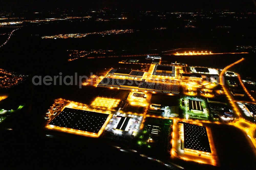 Erfurt at night from above - Night lighting Building complex and distribution center on the site of IKEA Zentrallagers In of Langen Else in the district Buessleben in Erfurt in the state Thuringia, Germany