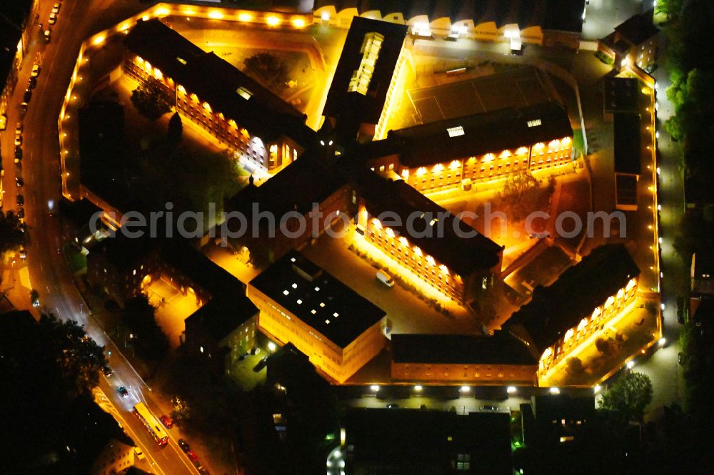 Münster at night from above - Night lighting Prison grounds and high security fence Prison on Gartenstrasse in Muenster in the state North Rhine-Westphalia, Germany