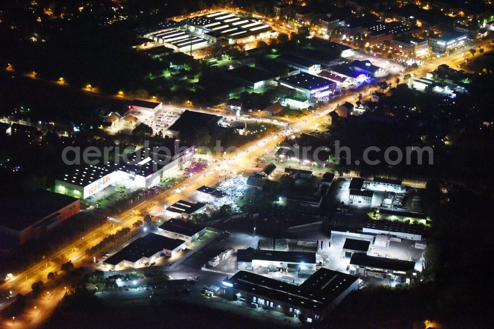 Aerial photograph at night Berlin - Night view site waste and recycling sorting der ALBA Recycling GmbH on Hultschiner Damm in Berlin