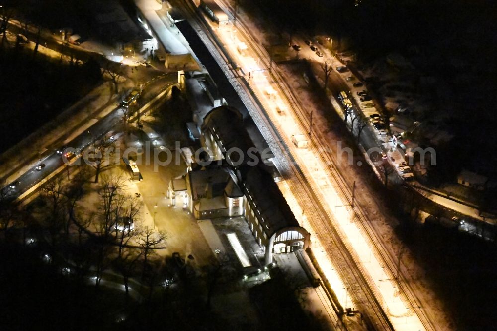 Potsdam at night from the bird perspective: Night view station railway building of the Deutsche Bahn in Potsdam in the state Brandenburg