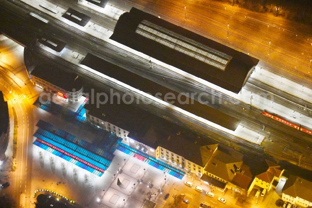 Aerial photograph at night Gera - Night lighting Track progress and building of the main station of the railway in Gera in the state Thuringia, Germany