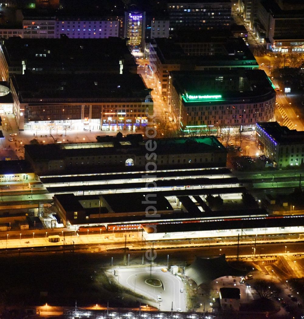 Aerial image at night Magdeburg - Night lighting Track progress and building of the main station of the railway in the district Altstadt in Magdeburg in the state Saxony-Anhalt