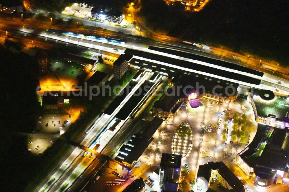 Aerial image at night Osnabrück - Night lighting Track progress and building of the main station of the railway in the district Innenstadt in Osnabrueck in the state Lower Saxony, Germany