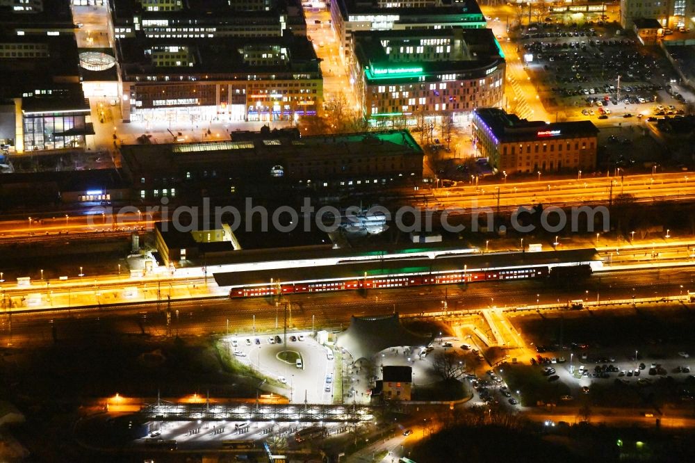 Magdeburg at night from above - Night lighting Track progress and building of the main station of the railway in the district Zentrum in Magdeburg in the state Saxony-Anhalt, Germany