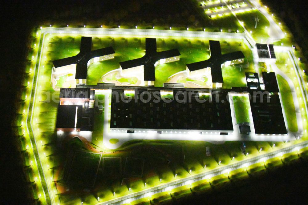 Großbeeren at night from above - Night lighting prison Heidering Grossbeeren in Teltow-Flaming in Brandenburg