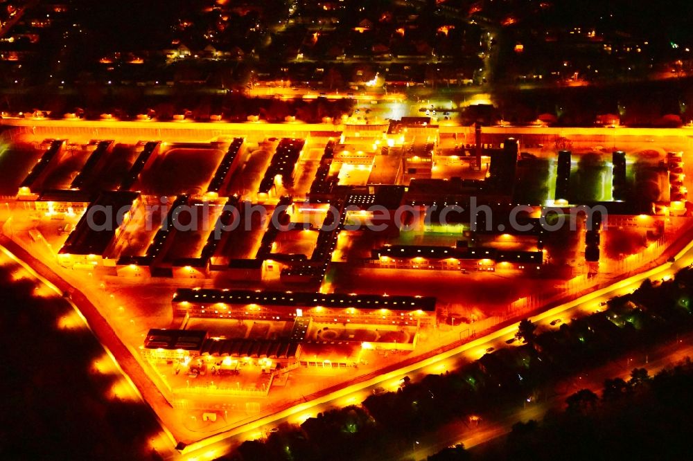 Köln at night from above - Night lighting prison grounds and high security fence Prison on Rochusstrasse in the district Ossendorf in Cologne in the state North Rhine-Westphalia, Germany