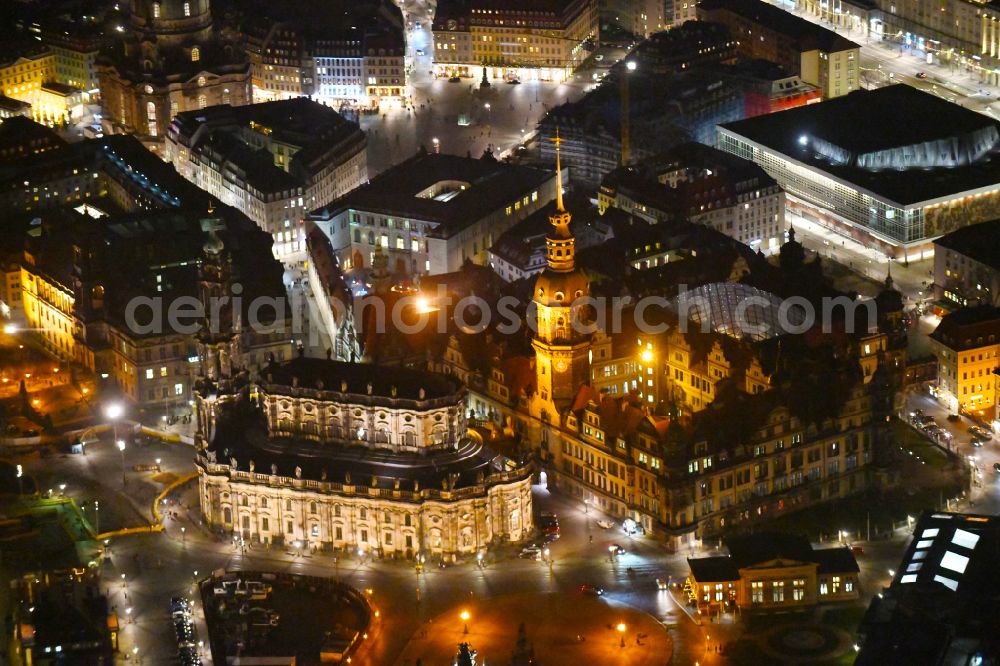 Aerial photograph at night Dresden - Night lighting church building of the cathedral of Kathedrale Sanctissimae Trinitatis -Dresdner Hofkirche on street Schlossstrasse in the district Altstadt in Dresden in the state Saxony, Germany