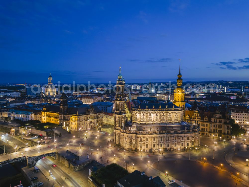 Aerial photograph at night Dresden - Night lighting church building of the cathedral of Kathedrale Sanctissimae Trinitatis -Dresdner Hofkirche on street Schlossstrasse in the district Altstadt in Dresden in the state Saxony, Germany