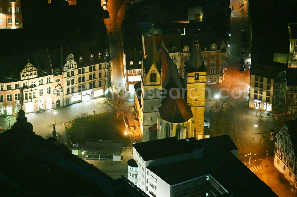 Erfurt at night from the bird perspective: Night lighting church building in Kaufmannskirche Old Town- center of downtown in the district Altstadt in Erfurt in the state Thuringia, Germany