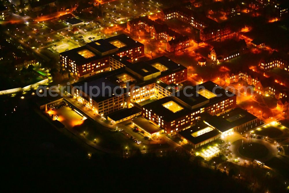 Berlin at night from above - Night lighting hospital grounds of the Clinic Helios Klinikum Berlin-Buch on Schwanebecker Chaussee in the district Buch in Berlin, Germany