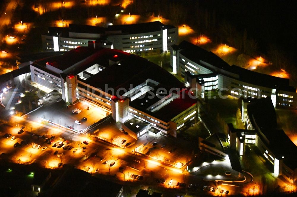 Weimar at night from above - Night lighting Hospital grounds of the Clinic Sophien-und Hufeland Klinikum on Henry-van-de-Velde-Strasse in Weimar in the state Thuringia, Germany