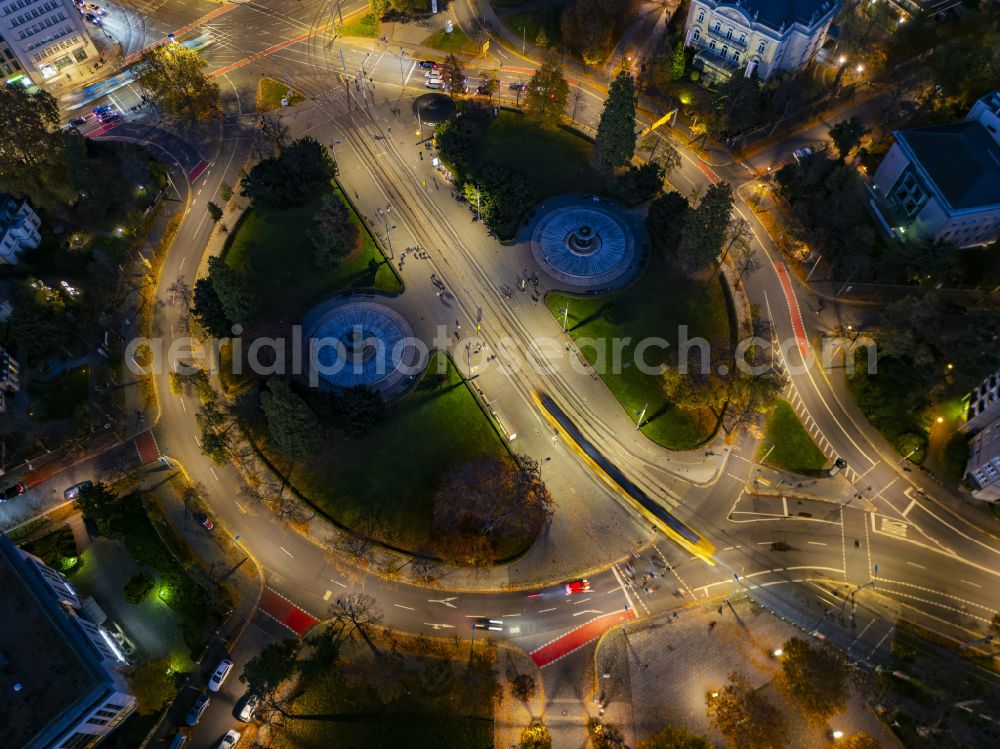 Dresden at night from the bird perspective: Night lighting traffic management of the roundabout road on Albertplatz in the district Neustadt in Dresden in the state Saxony, Germany