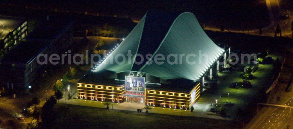 Aerial image at night Oberhausen - Nachtaufnahme: Das Metronom Theater (zuvor TheatrO CentrO) am CentrO Oberhausen ist eine Spielstätte für Musicals in der „Neuen Mitte“ Oberhausen. Night shot: The metronome Theater (formerly TheatrO CentrO) at the Centro Oberhausen is a venue for musicals in the new center Oberhausen.