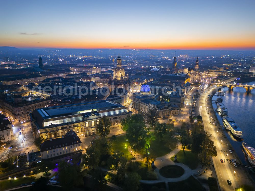 Aerial photograph at night Dresden - Night lighting museum building ensemble Albertinum on place Tzschirnerplatz in Dresden in the state Saxony, Germany