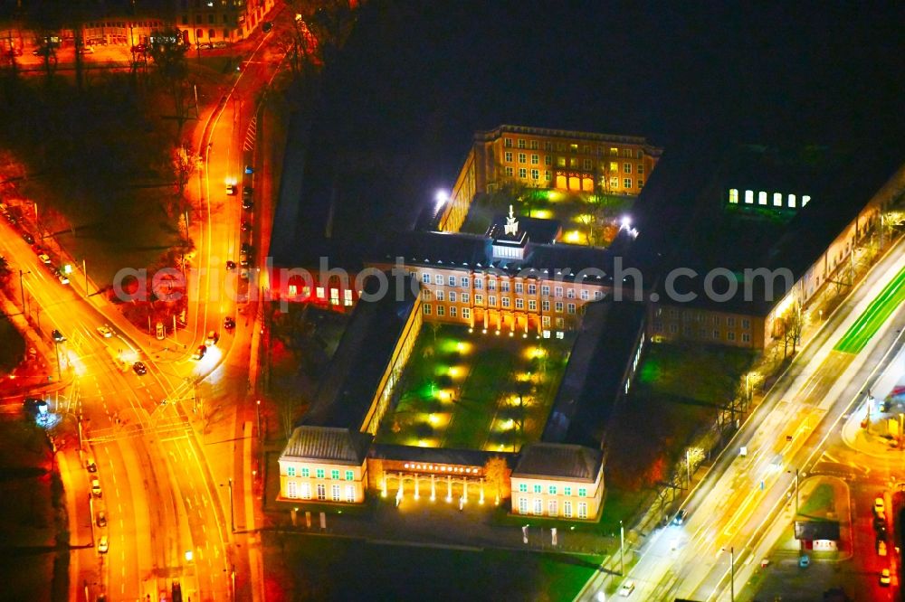 Leipzig at night from the bird perspective: Night lighting Museum building ensemble GRASSI Museum fuer Voelkerkande, Musikinstrumente and Angewondte Kunst on Johonnisplatz in Leipzig in the state Saxony, Germany