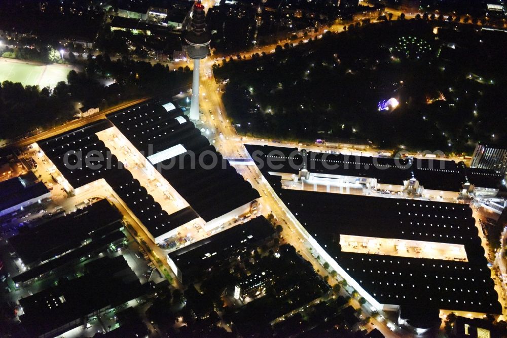 Aerial photograph at night Hamburg - Night view of tv- tower on Exhibition grounds and exhibition halls of the Hamburg Messe und Congress GmbH in Hamburg