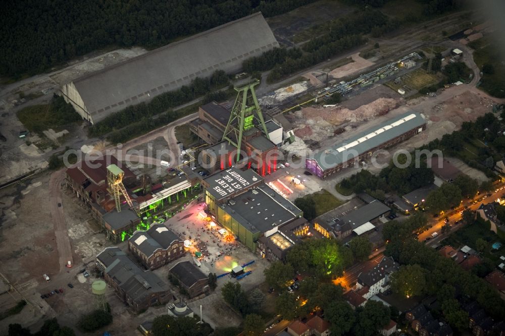 Dinslaken at night from the bird perspective: Night-time aerial view of the creative quarter Lohberg Dinslaken and the Tower Colliery in the Night of Industrial Culture in Action extra layer 2012