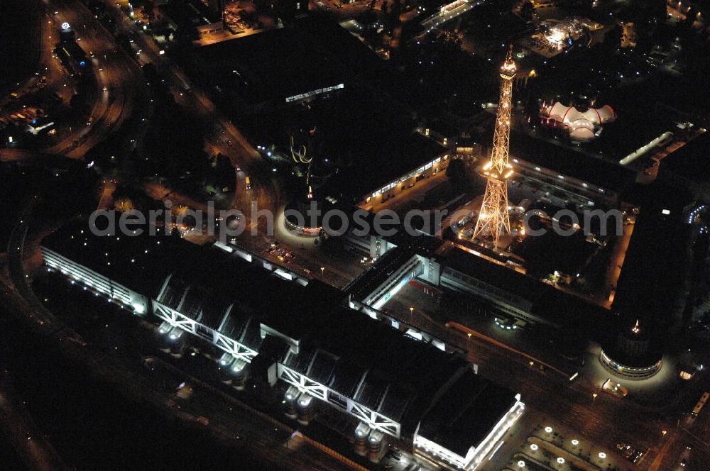 Aerial photograph at night Berlin - Nacht - Luftbildaufnahme vom Areal des Berliner Funkturmes am Messegelände in Charlottenburg.