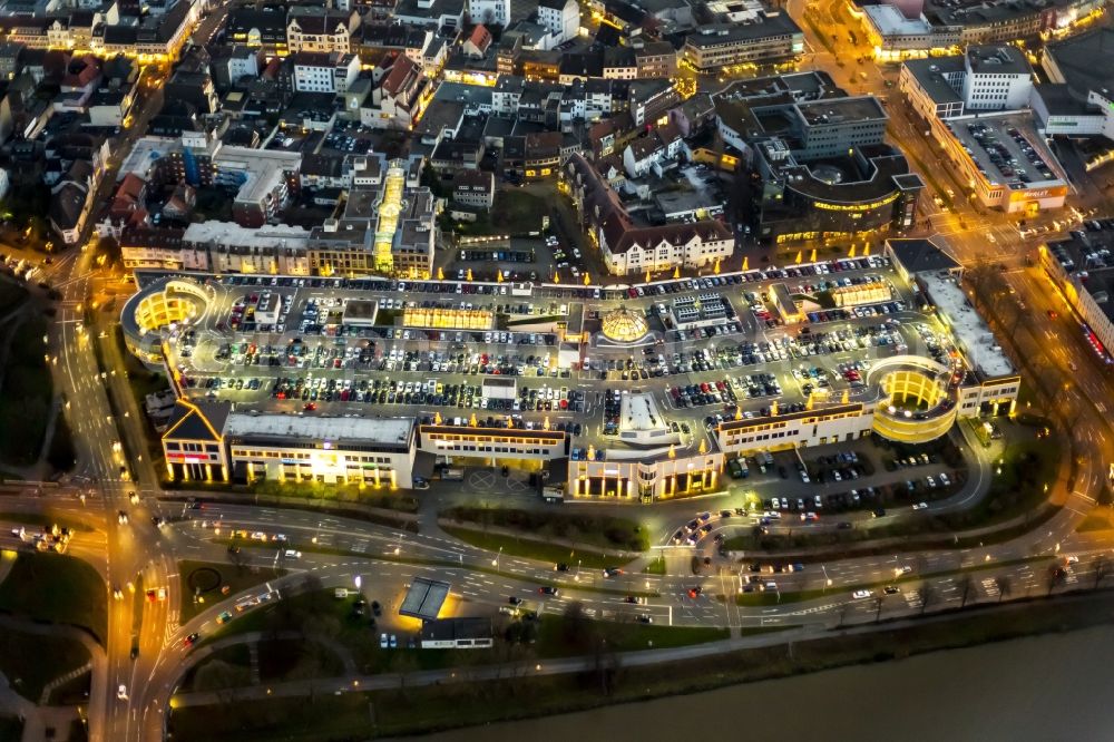 Aerial photograph at night Hamm - Night view from the grounds of the Alleecenter s ECE to the city center in Hamm in North Rhine-Westphalia