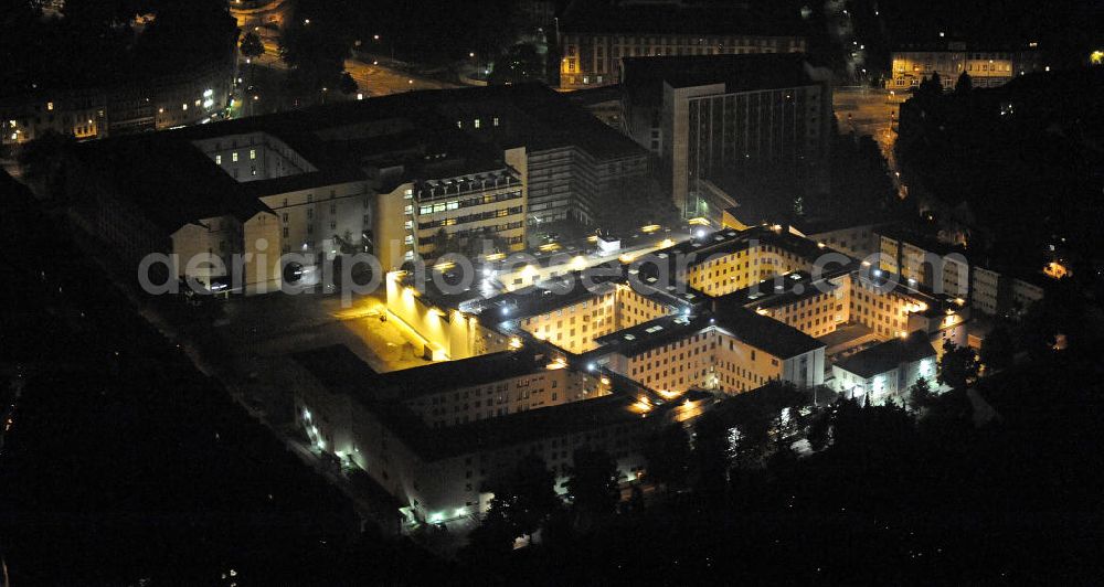 Aerial photograph at night Essen - Nachtluftbild der Justizvollzugsanstalt JVA Essen