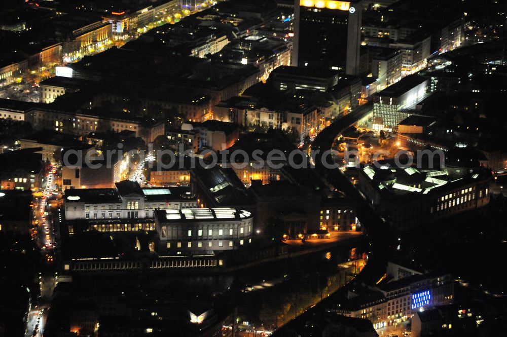 Berlin at night from above - Nachtaufnahme: Blick auf die beleuchtete Museumsinsel in Berlin-Mitte. Night Shot: View at the illuminated Museum Island Berlin.