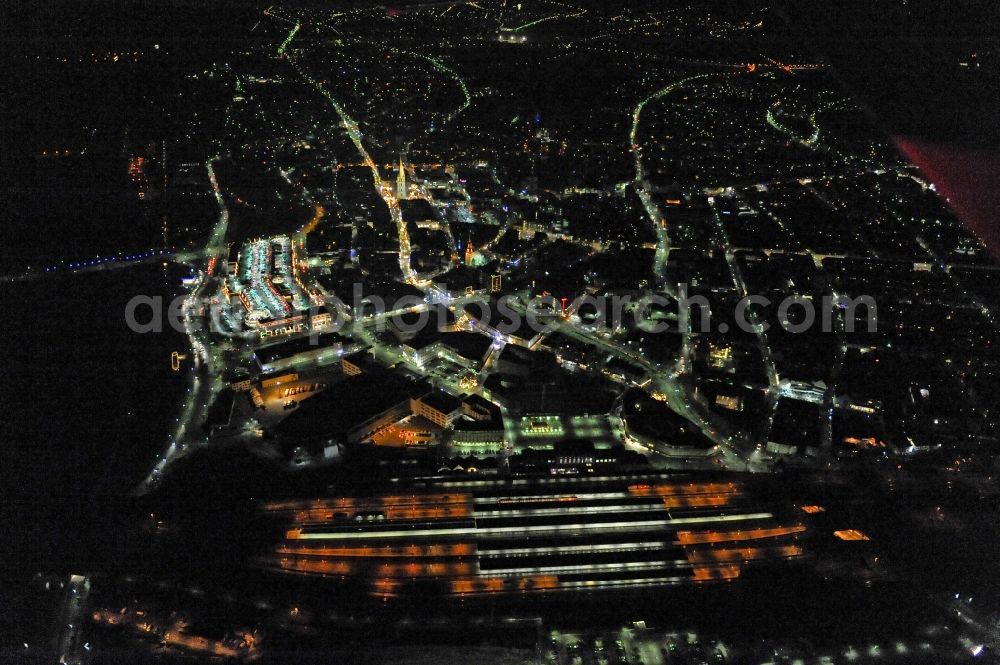 Aerial photograph at night Hamm - Night view of the city center with Christmas Market at the Church of St. Paul's Church at the Heinrich Kleist Forum in Hamm in North Rhine-Westphalia