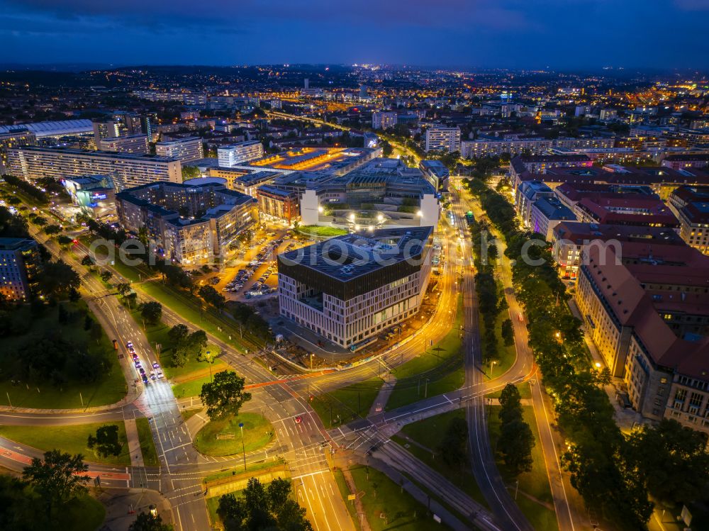 Aerial image at night Dresden - Night lighting new construction site Administrative buildings of the state authority Verwaltungszentrum on Ferdinandplatz on street Viktoriastrasse in Dresden in the state Saxony, Germany